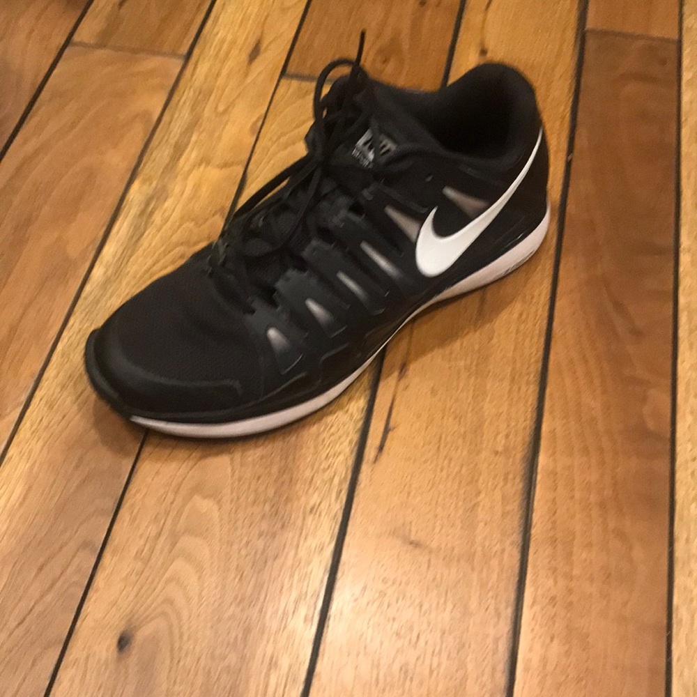 Men’s Nike Air Zoom Vapor Tour